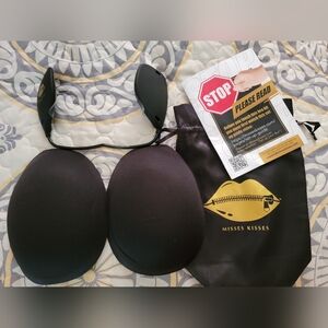 Misses Kisses Shallow Bra With Volup XL Seamless Pads Backless Strapless Bra